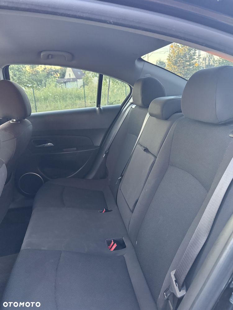Chevrolet Cruze 1.8 LT - 13