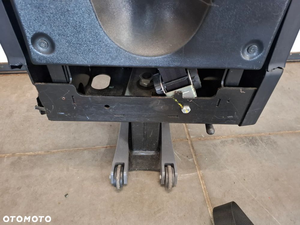 Fotel do karetki obrotowy GRUAU - 6