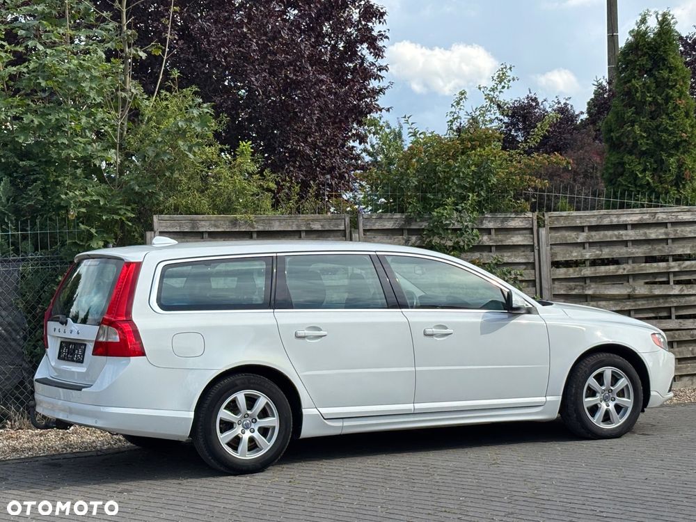 Volvo V70 D3 Kinetic - 23