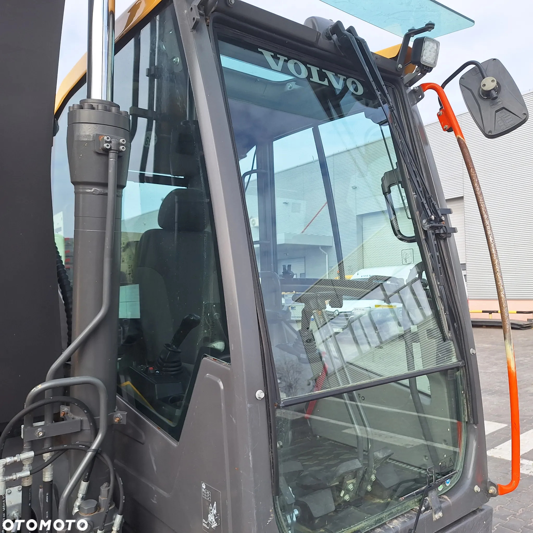 Volvo EC140EL - 10