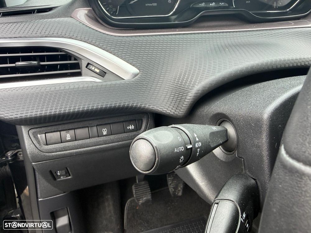 Peugeot 2008 1.4 HDi Allure - 15