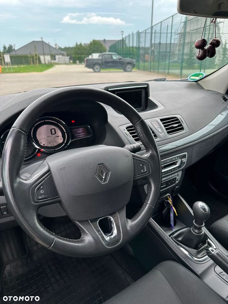 Renault Megane ENERGY dCi 110 Start & Stop LIMITED - 9