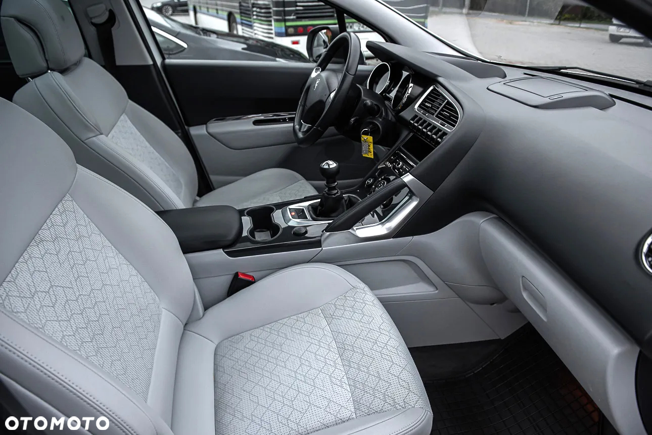 Peugeot 3008 1.6 BlueHDi Allure S&S - 30