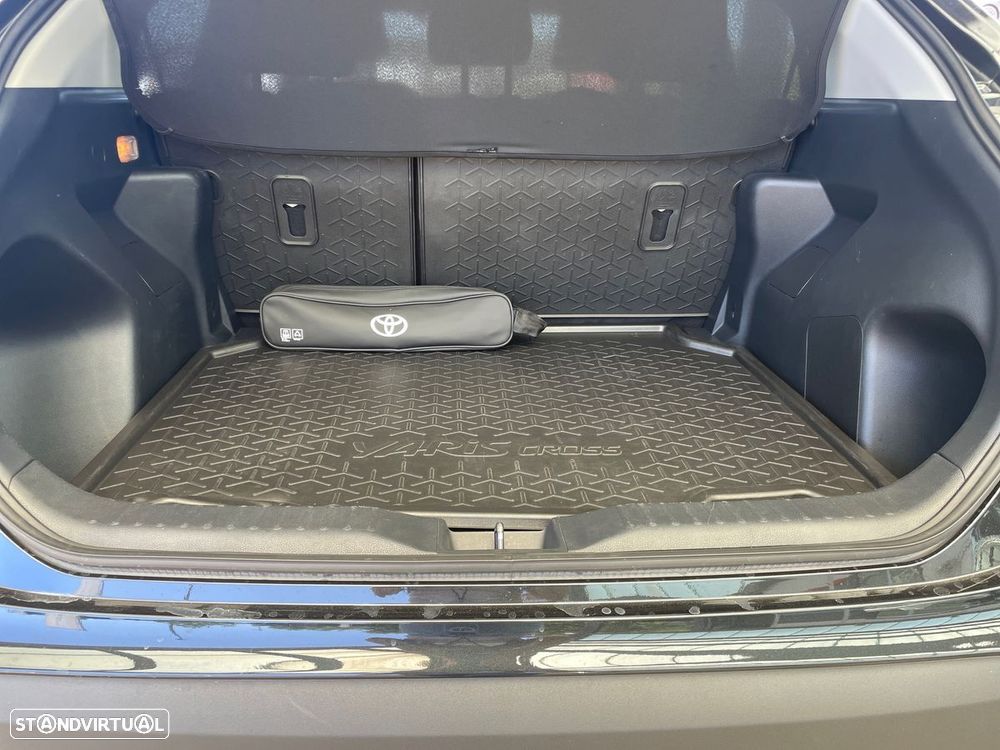 Toyota Yaris Cross 1.5 HDF Comfort Plus - 13