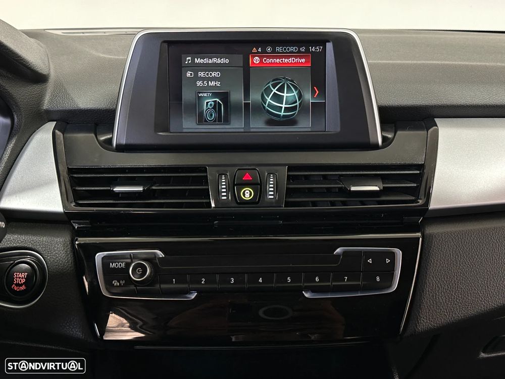 BMW 225xe Active Tourer Advantage - 27