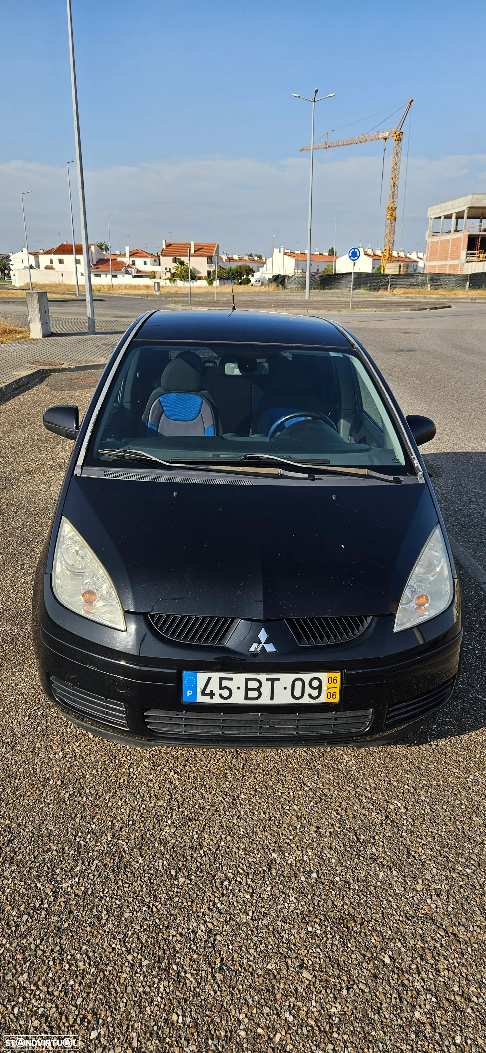 Mitsubishi Colt - 10