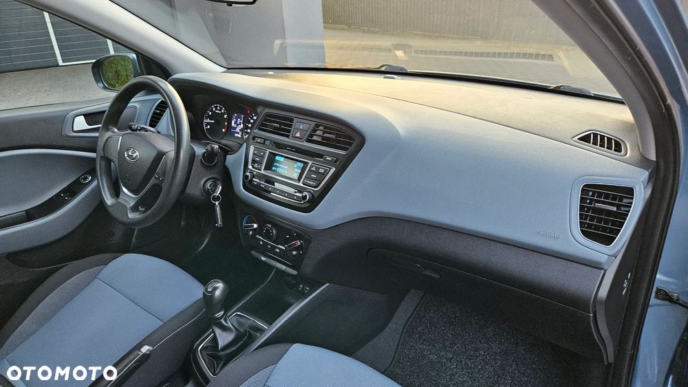 Hyundai i20 1.2 Elegant - 17