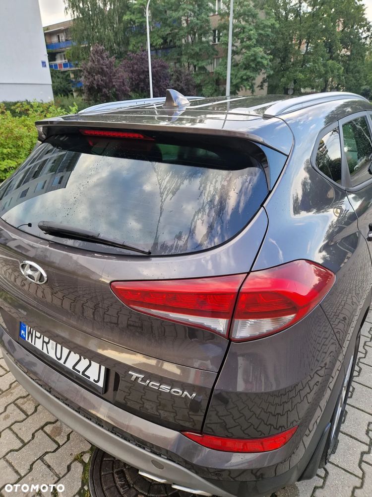 Hyundai Tucson 2.0 CRDI BlueDrive Comfort 2WD - 10