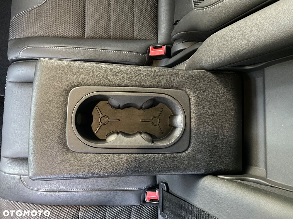Ford Kuga - 17
