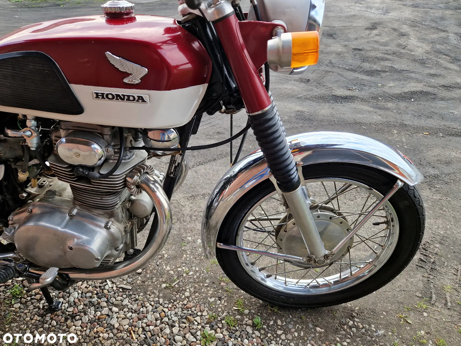 Honda CB - 16