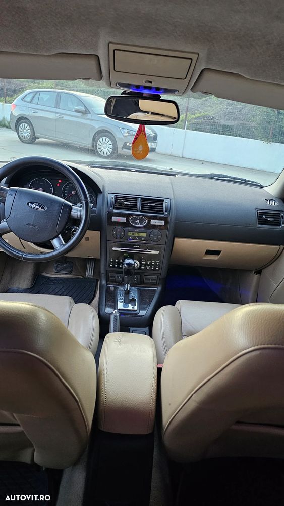 Ford Mondeo 2.0TDCi Aut. Ghia - 12