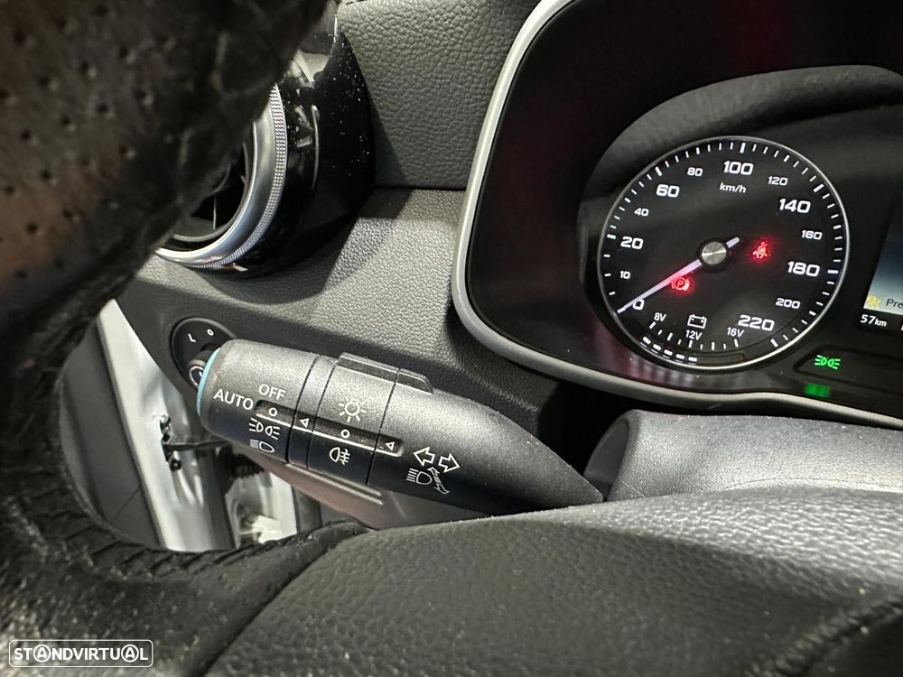 MG ZS EV Luxury - 40