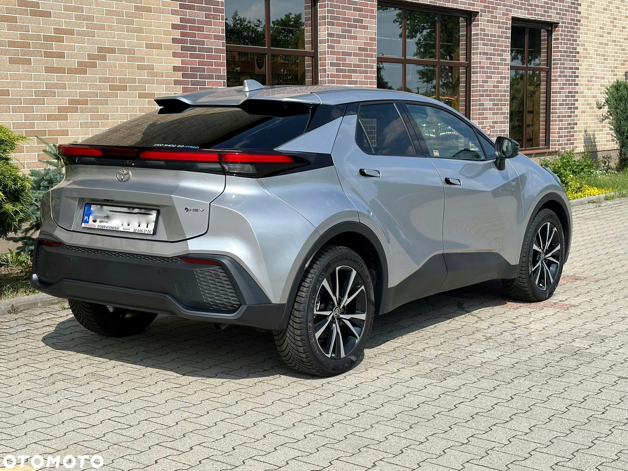 Toyota C-HR 1.8 Hybrid GPF Style - 4