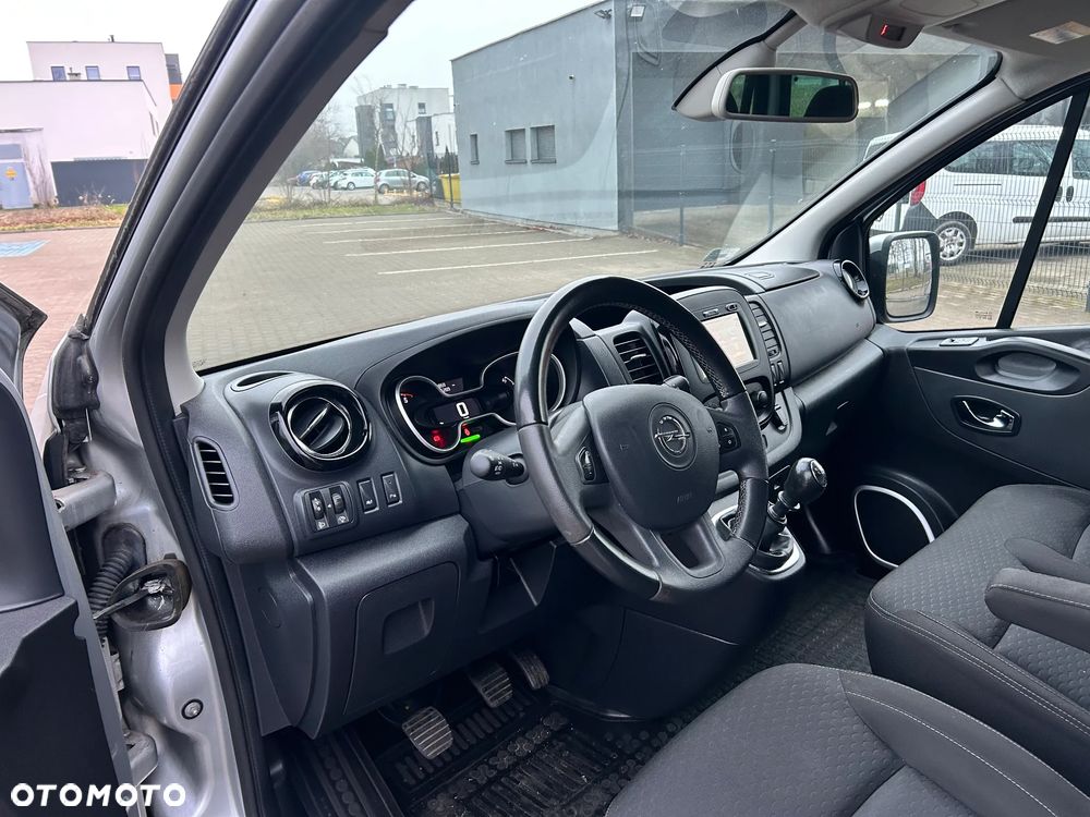 Opel Vivaro L2H1 2,9t Elegance Business - 10