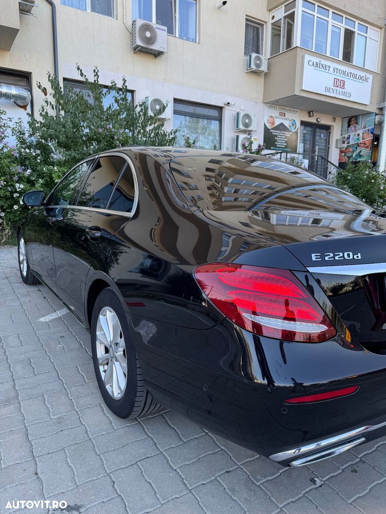 Mercedes-Benz E 220 d 9G-TRONIC - 30
