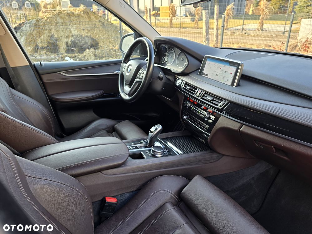 BMW X5 xDrive25d - 33