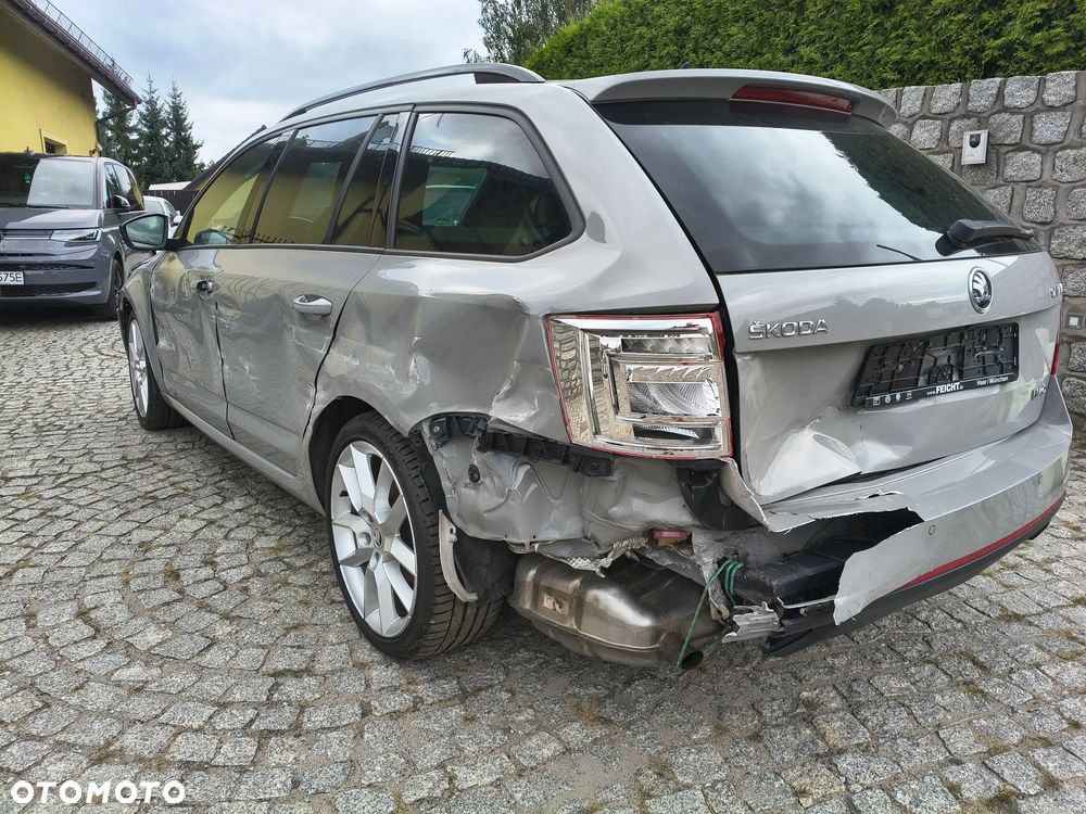 Skoda Octavia 2.0 TSI DSG RS 230 - 32