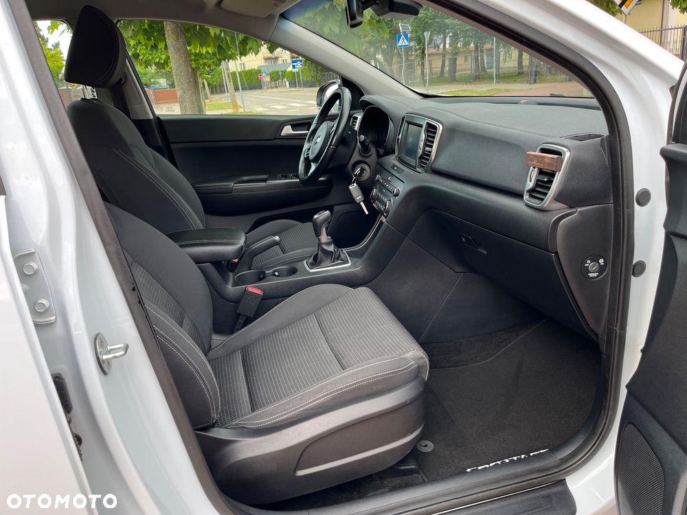 Kia Sportage 1.6 GDI 2WD DREAM-TEAM EDITION - 8
