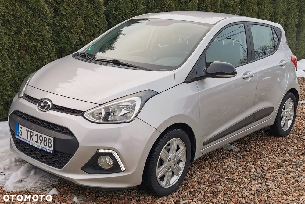 Hyundai i10 1.2 Fifa World Cup Edition - 23