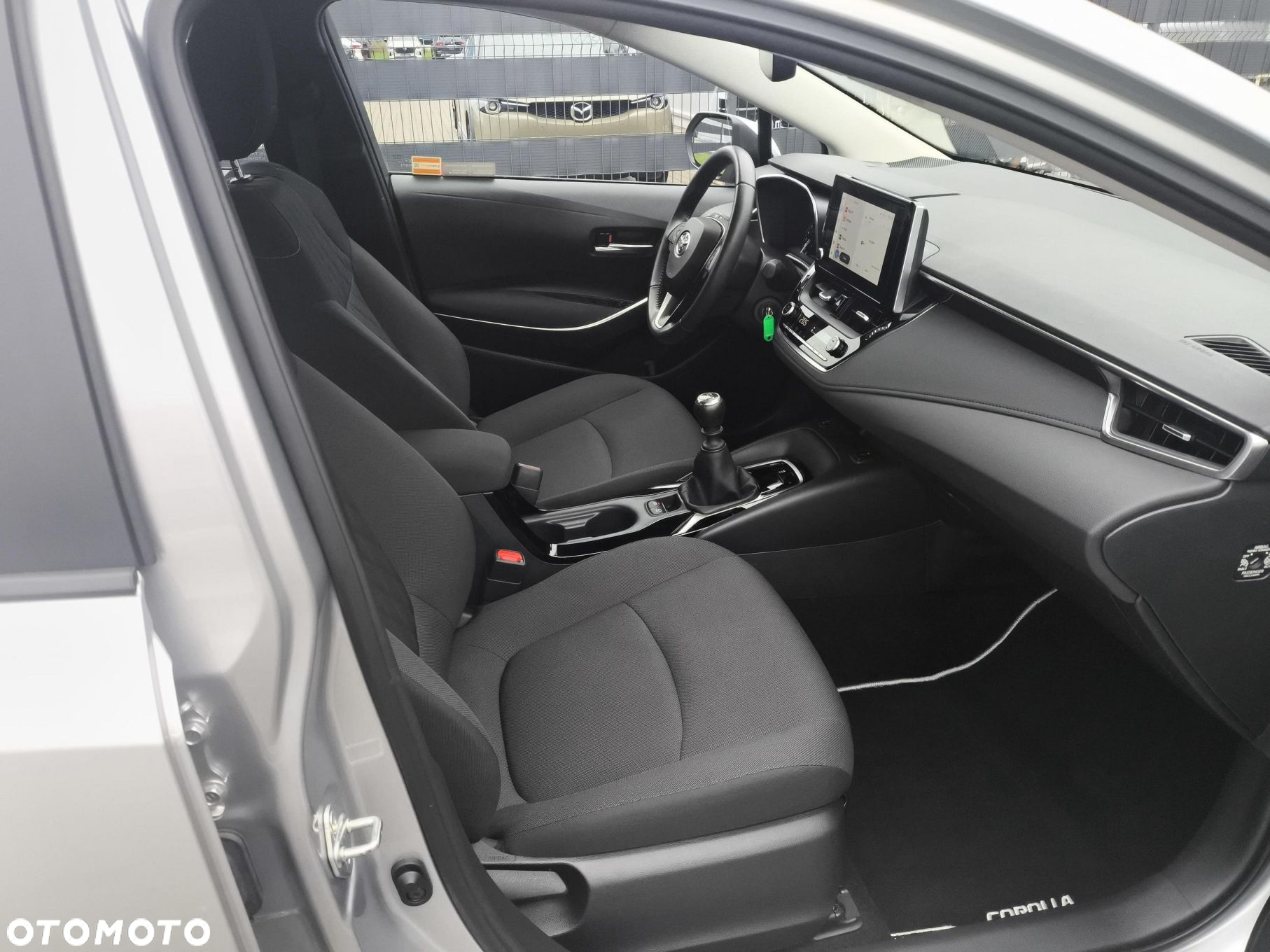 Toyota Corolla - 14