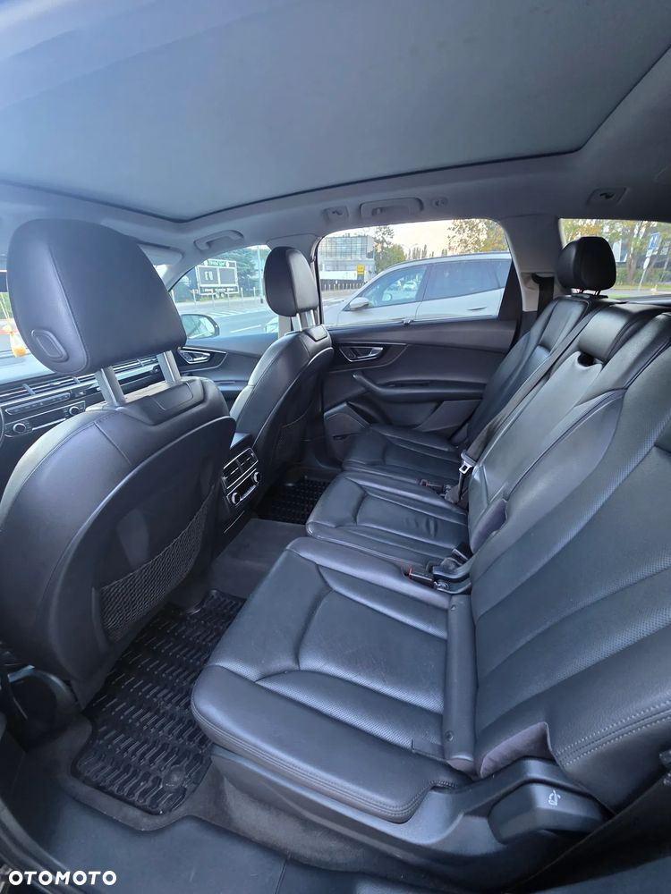 Audi Q7 - 11