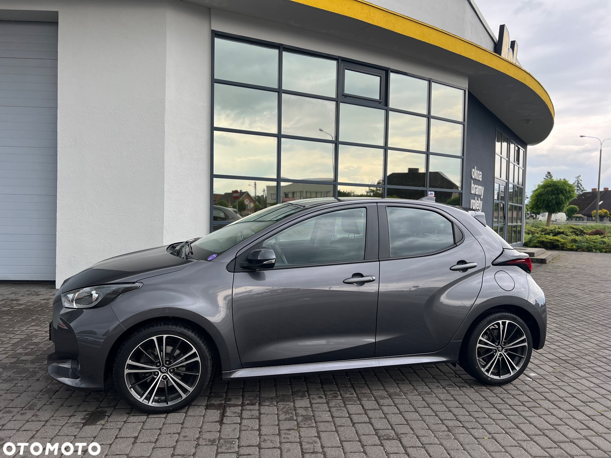 Toyota Yaris Hybrid 1.5 Comfort - 5