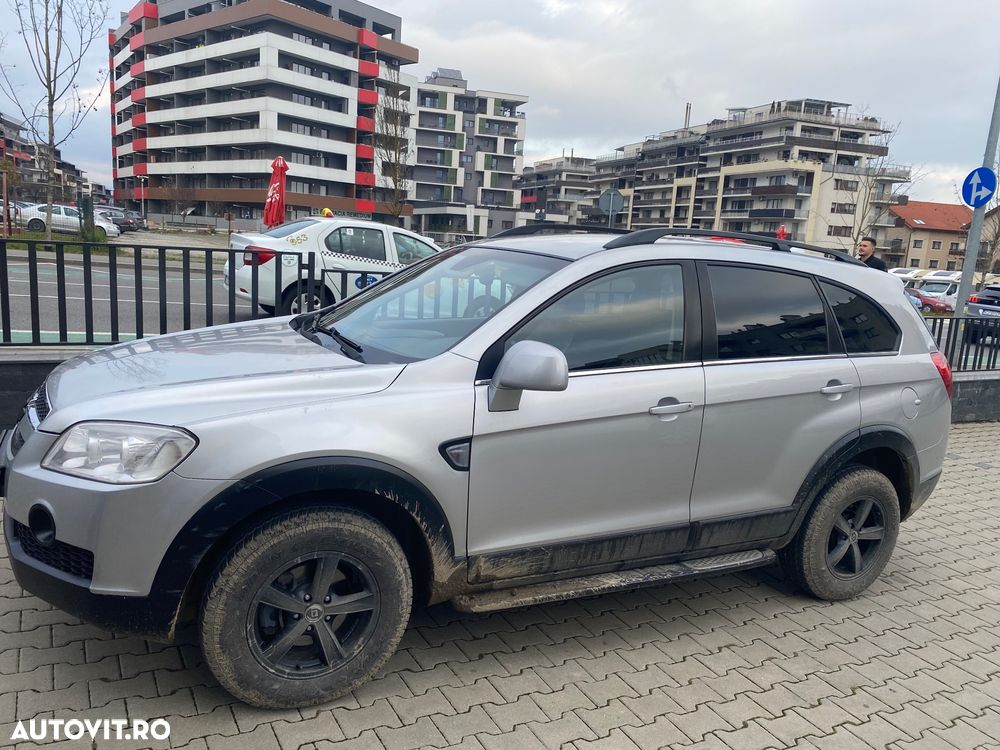 Chevrolet Captiva 2.0 4WD 5 Sitzer Automatik LT - 2