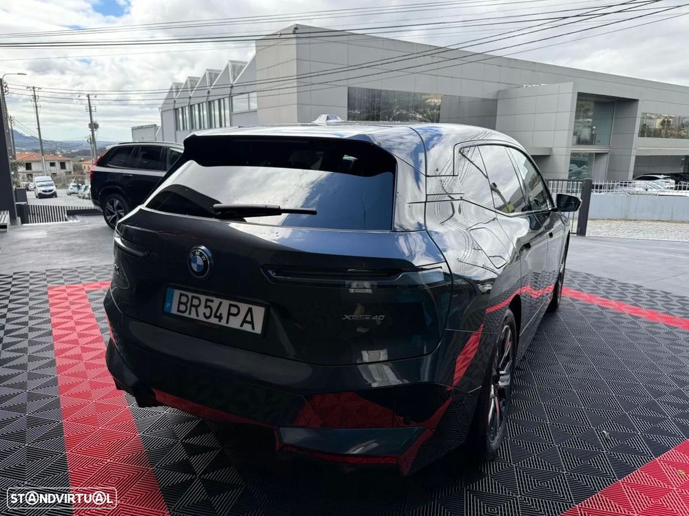 BMW iX xDrive40 - 4