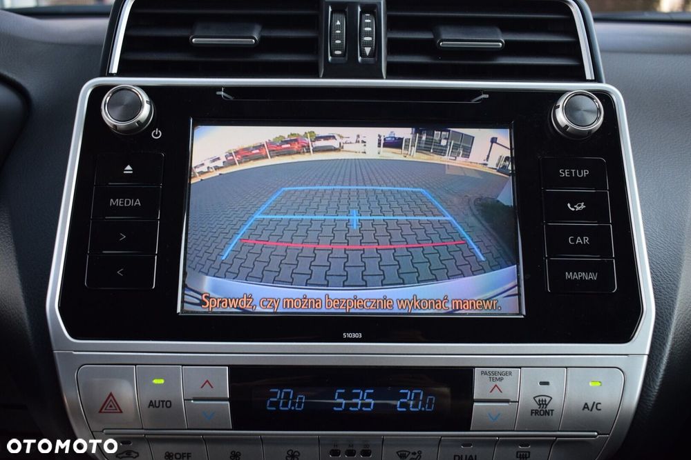 Toyota Land Cruiser - 26