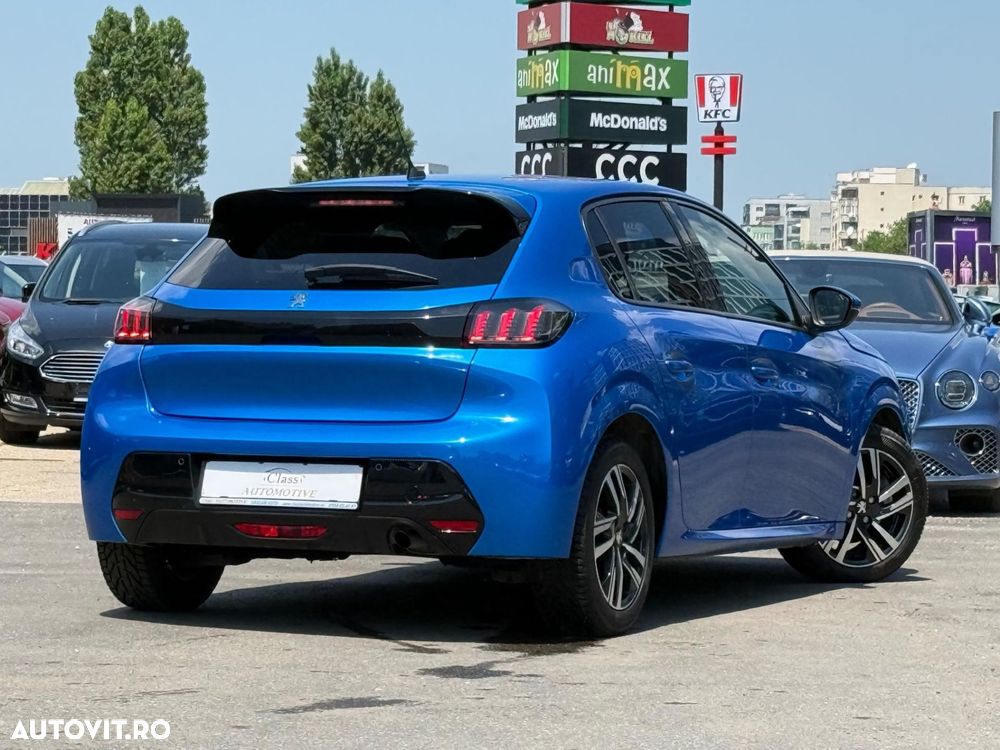Peugeot 208 - 18