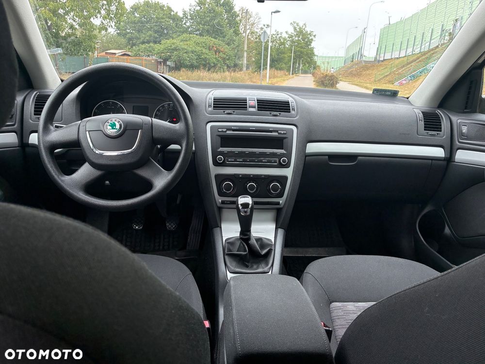 Skoda Octavia 1.4 TSI Ambiente - 10