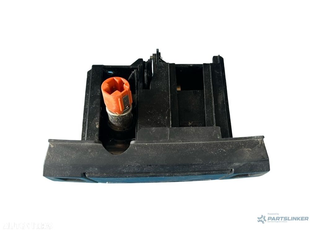 Scrumiera (fata) CHRYSLER 300 C LX, LE 2004 - > - 2