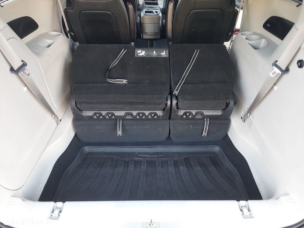 Chrysler Pacifica - 10