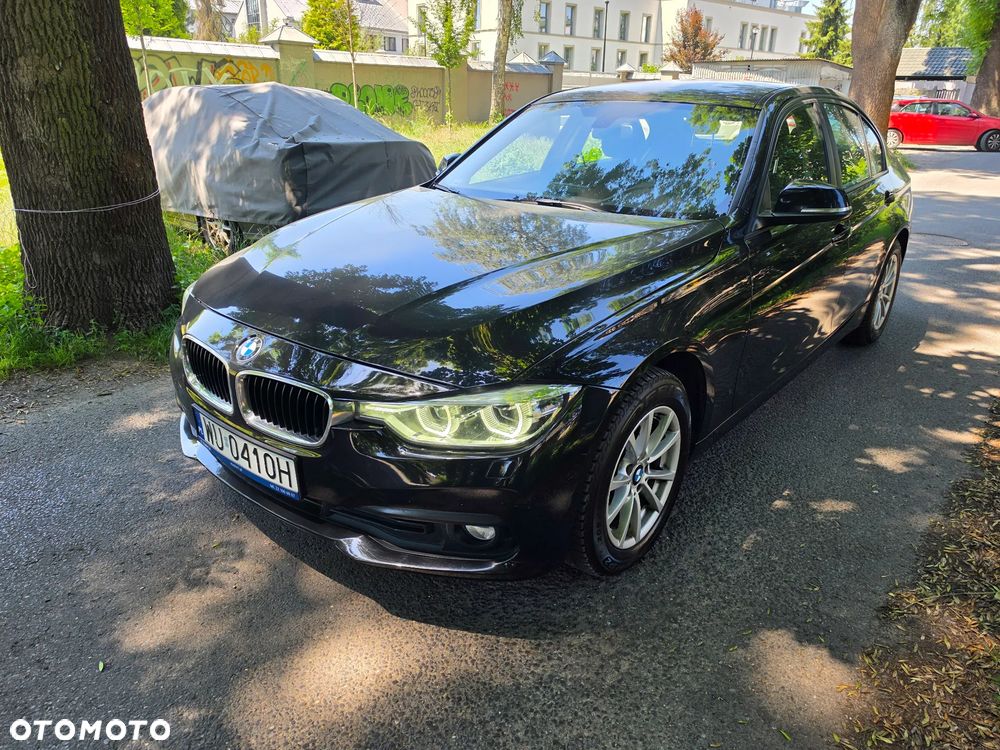 BMW Seria 3 318d - 1