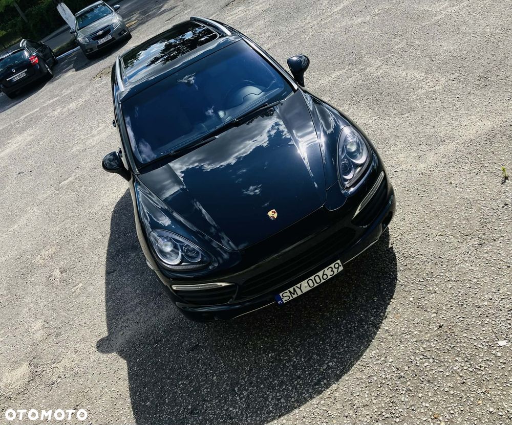 Porsche Cayenne - 4