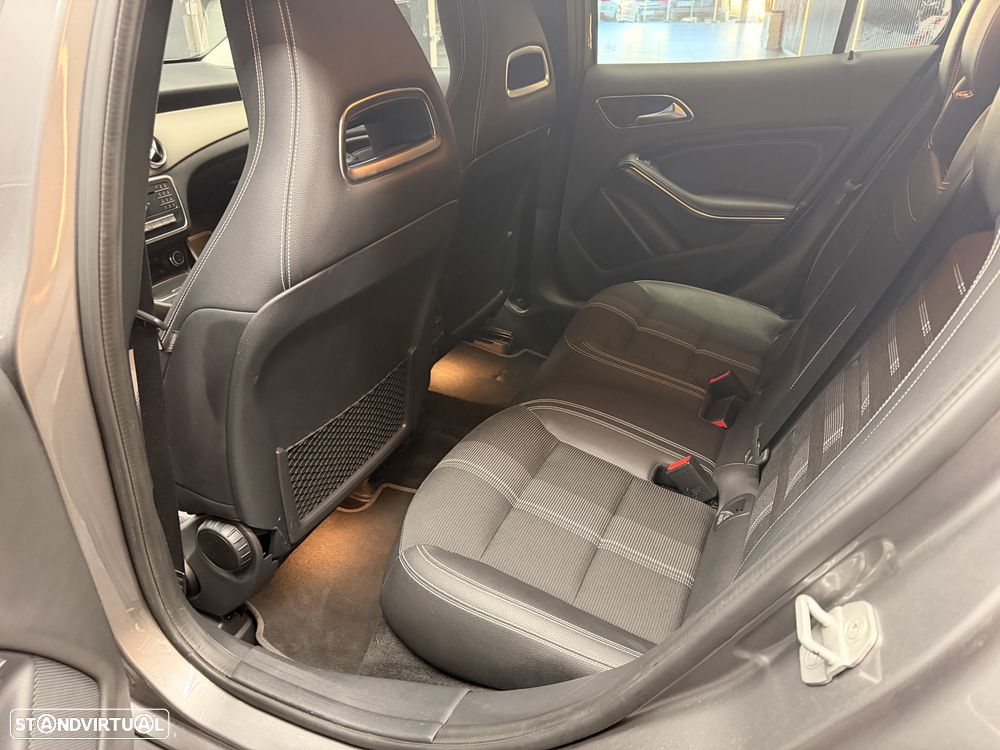 Mercedes-Benz GLA 180 CDi Aut. - 13