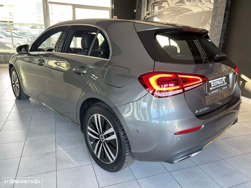 Mercedes-Benz A 250 e 8G-DCT Style - 4