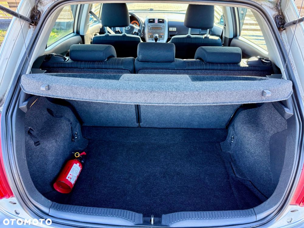 Toyota Auris 1.6 VVT-i Multimode Executive - 25