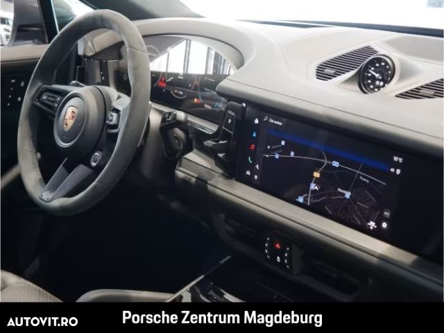 Porsche Cayenne Coupe GTS - 20