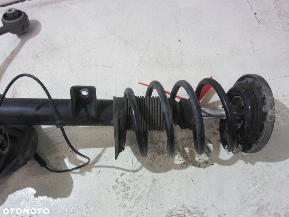 BMW X3 F25 X4 ZWROTNICA PRAWA AMORTYZATOR 6796410 - 6