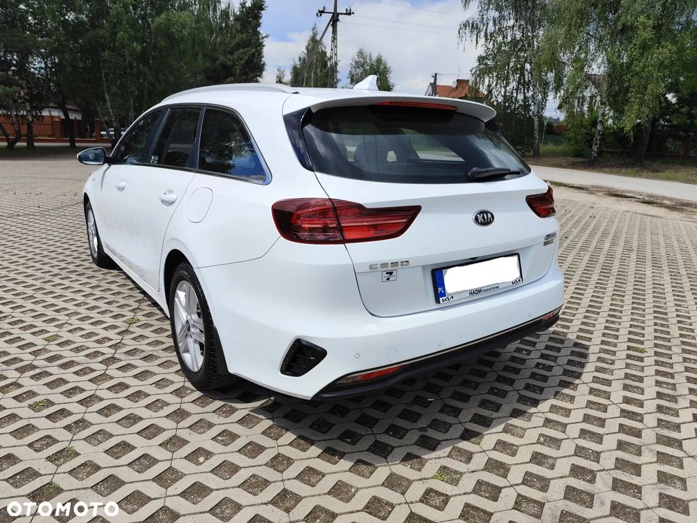 Kia Ceed 1.6 CRDi mHEV L - 5
