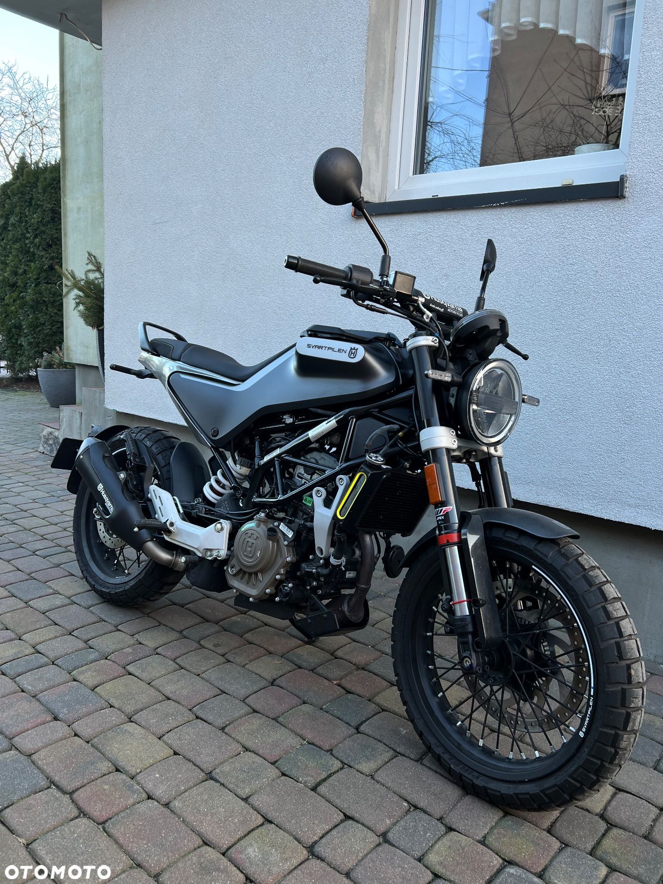 Husqvarna Svartpilen - 1