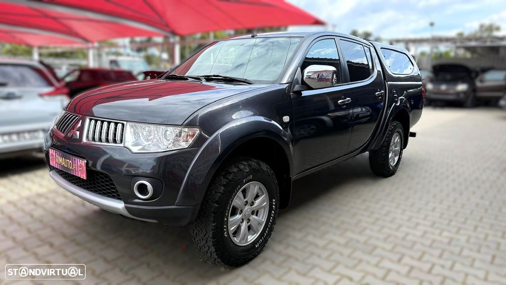 Mitsubishi L200 2.5 DI-D CD Invite CC 4WD - 1