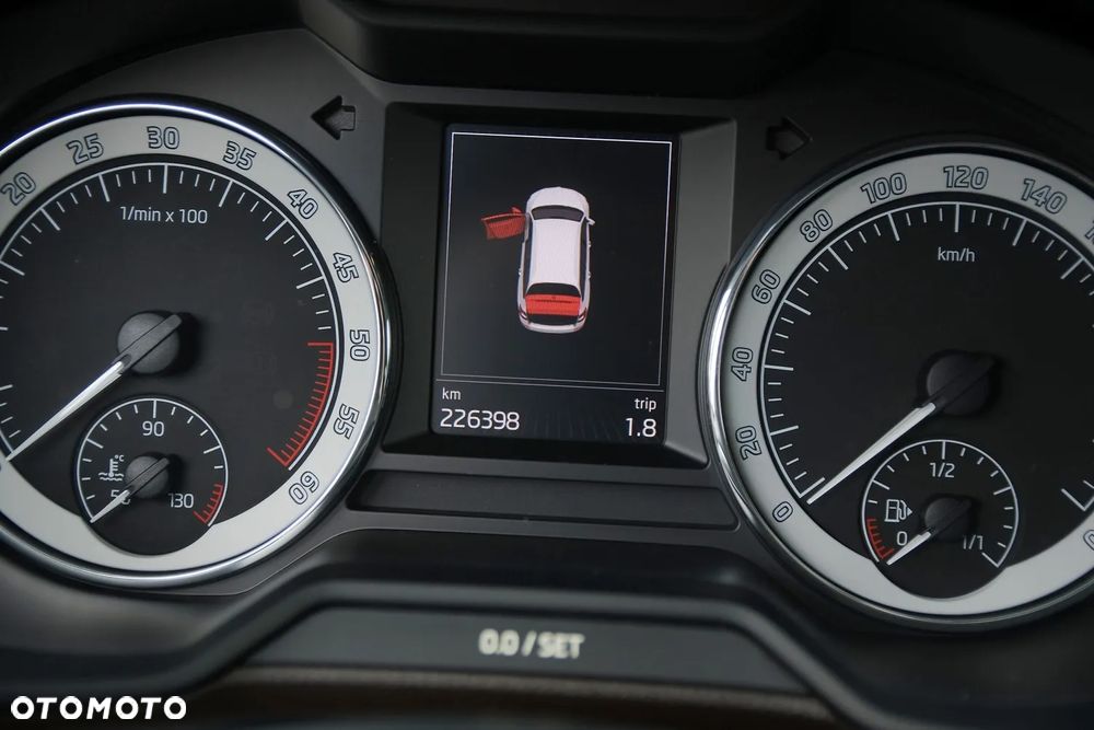 Skoda Octavia 2.0 TDI 4x4 DSG L&K - 29