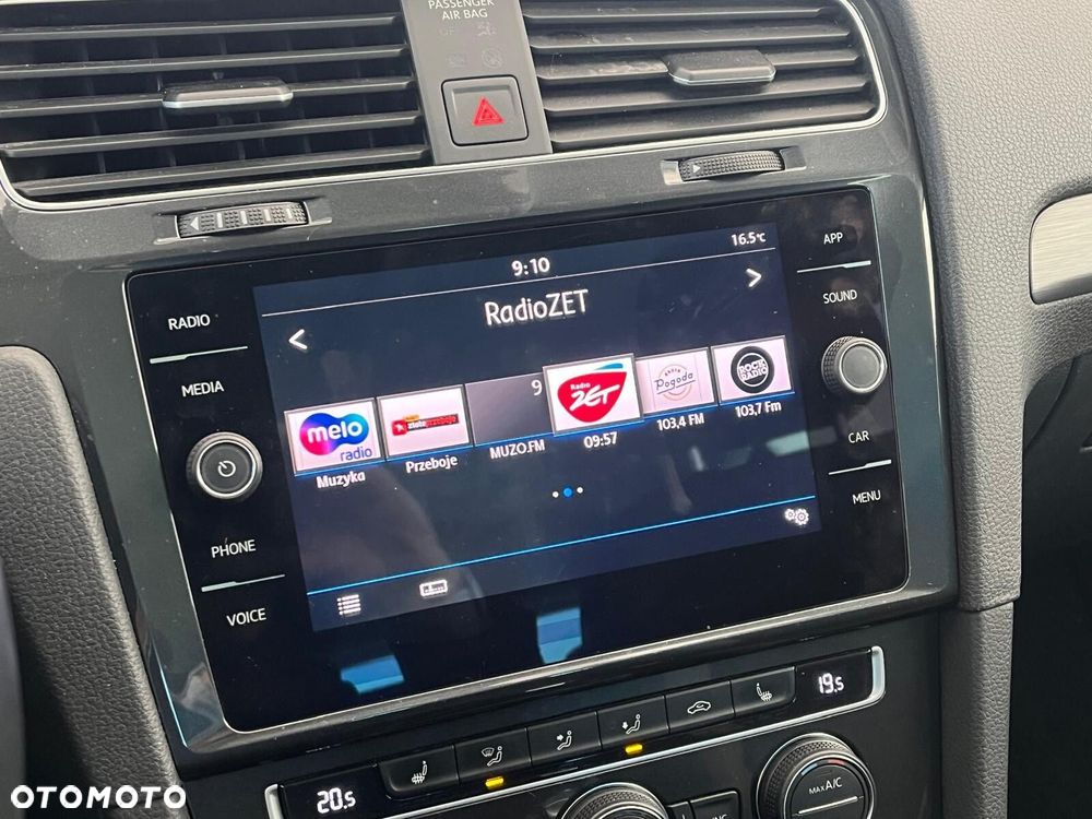 Volkswagen Golf 1.5 TSI BMT Evo Comfortline DSG - 23