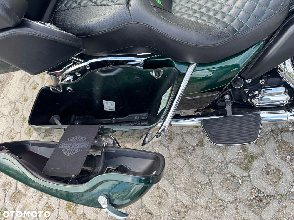 Harley-Davidson Touring Electra Glide - 19