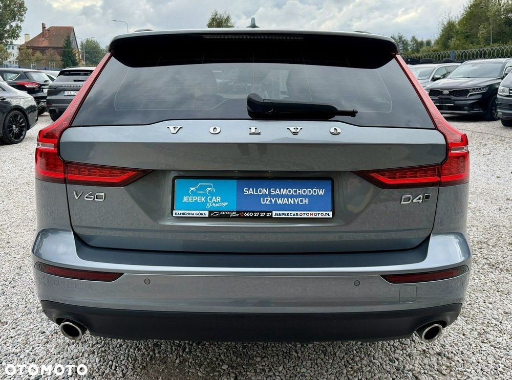 Volvo V60 D4 AWD Geartronic Momentum Pro - 6