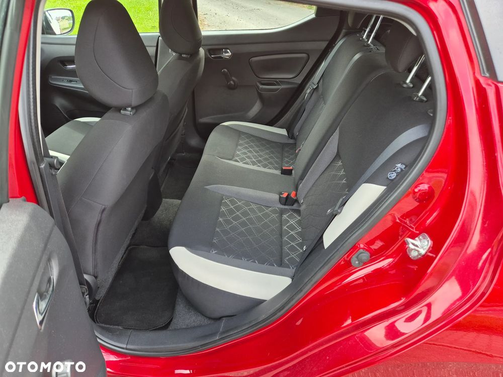 Nissan Micra 1.0 Visia Plus - 22