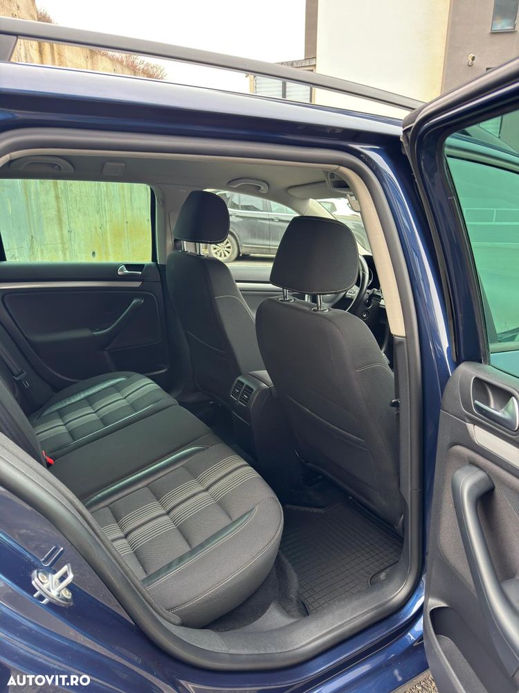 Volkswagen Golf - 18