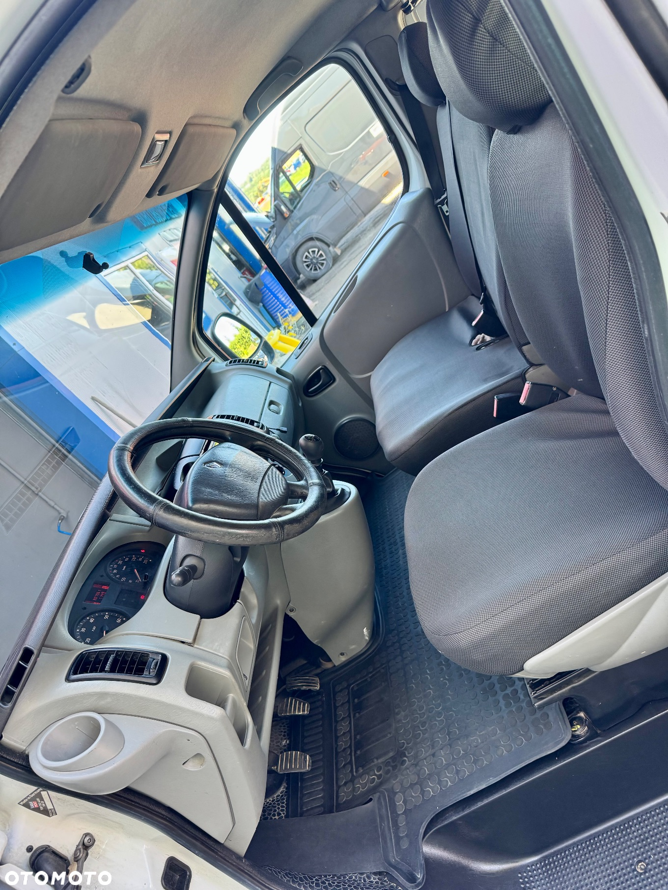 Renault TRAFIC - 14